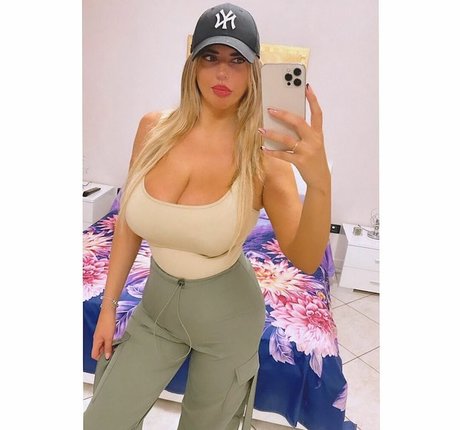 Anna Riano