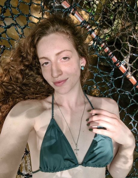 Nacktes geleaktes OnlyFans-Foto von Laviniatiburski