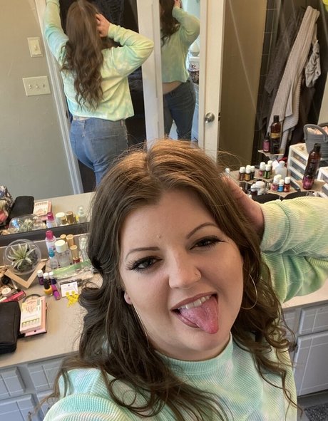 Nacktes geleaktes OnlyFans-Foto von Queenofspades