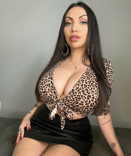 Nacktes geleaktes OnlyFans-Foto von Crueltyfreecurves