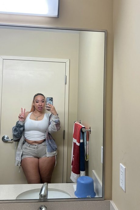 Nacktes geleaktes OnlyFans-Foto von Sophialaurrren