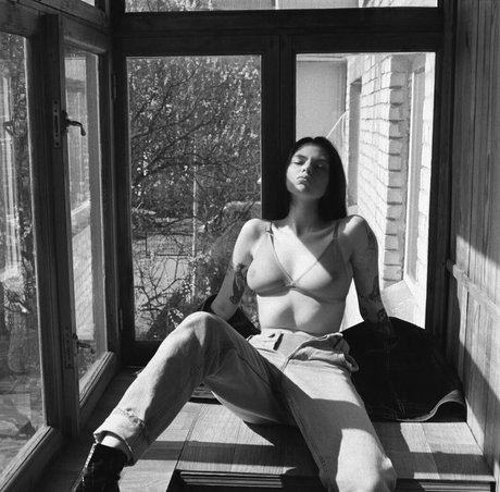 Nacktes geleaktes OnlyFans-Foto von Akrivoshlyk