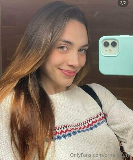 Nacktes geleaktes OnlyFans-Foto von Ornellaturri