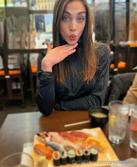 Nacktes geleaktes OnlyFans-Foto von Ornellaturri