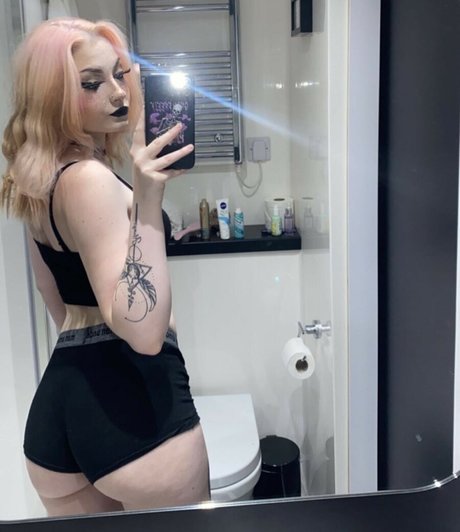 Miranda Felicia