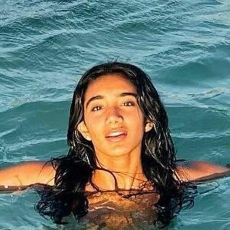 Nacktes geleaktes OnlyFans-Foto von Maya Mayanalluri