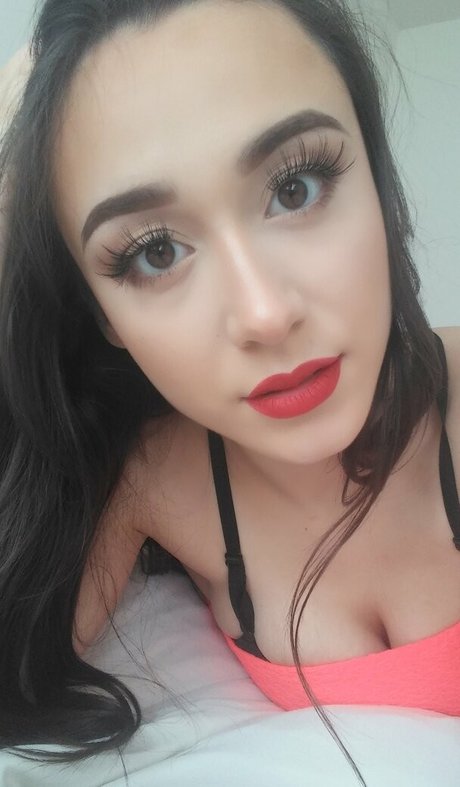 Nacktes geleaktes OnlyFans-Foto von Impress Yumi