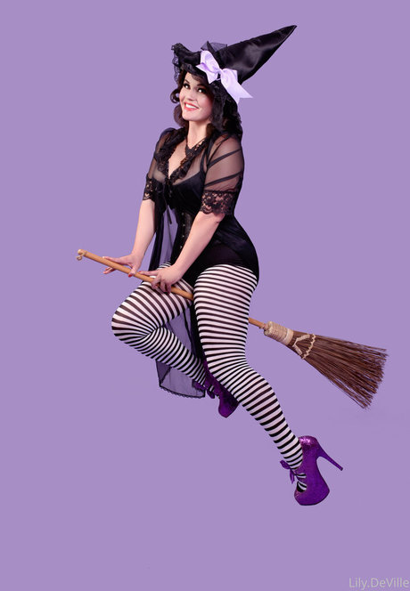 Nacktes geleaktes OnlyFans-Foto von Lilydeville