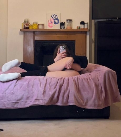 Nacktes geleaktes OnlyFans-Foto von Tina Kye