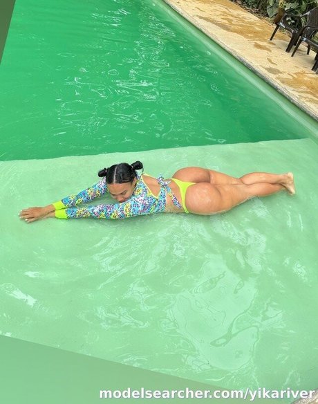 Nacktes geleaktes OnlyFans-Foto von Yikariver