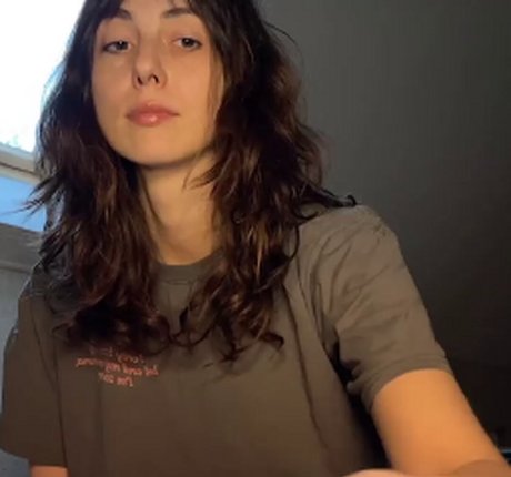 Nacktes geleaktes OnlyFans-Foto von Indiebroadcaster