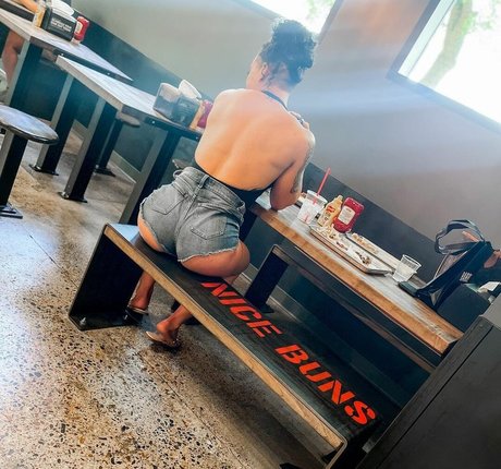 Nacktes geleaktes OnlyFans-Foto von Missypaigexx