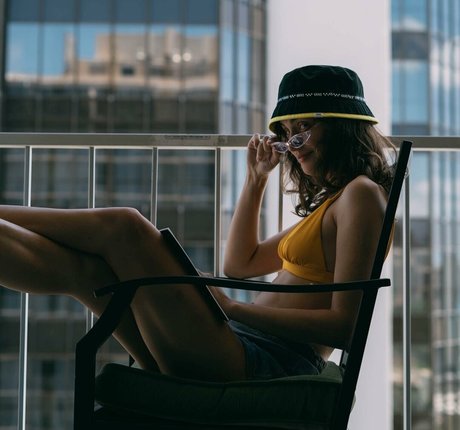Nacktes geleaktes OnlyFans-Foto von Dev Lemons