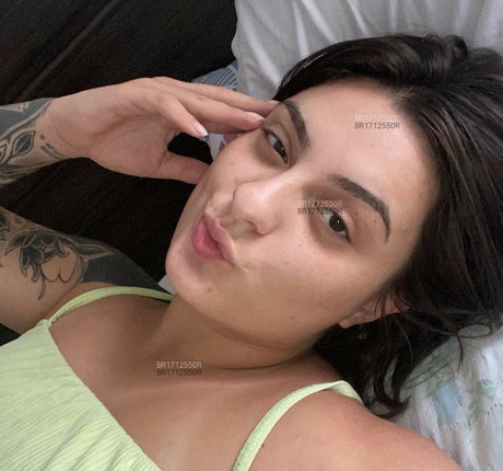 Nacktes geleaktes OnlyFans-Foto von Senhoritaisasilva