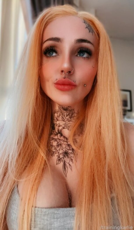 Nacktes geleaktes OnlyFans-Foto von Roziekatz