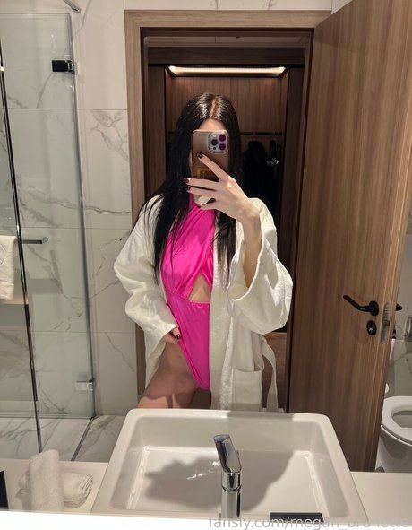 Meganbrunette