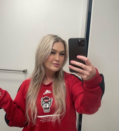 Nacktes geleaktes OnlyFans-Foto von Gabb Goudy