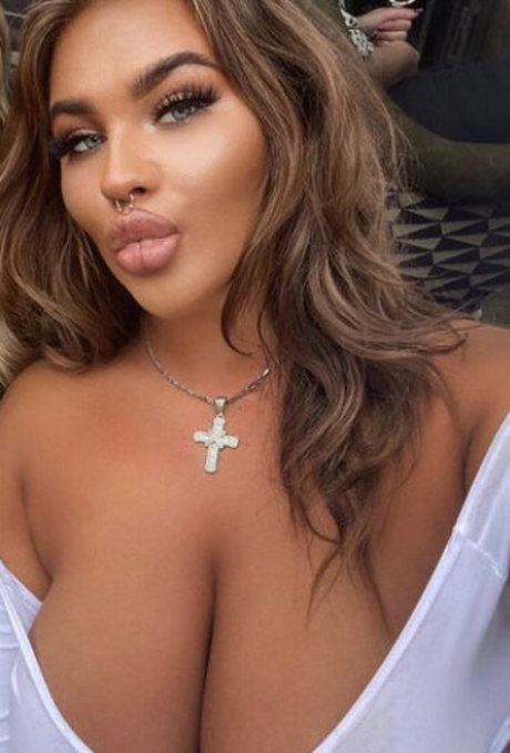 Nacktes geleaktes OnlyFans-Foto von Nicole Barker