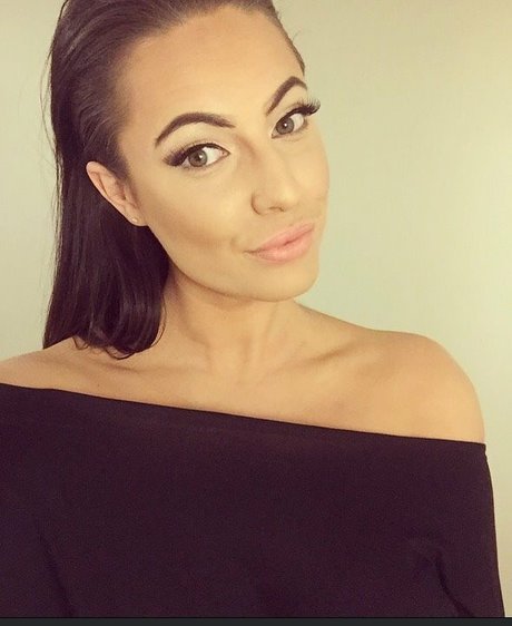 Lauren R