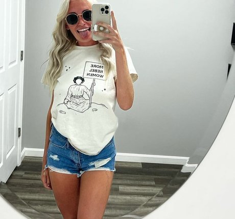 Nacktes geleaktes OnlyFans-Foto von Maddyspremium