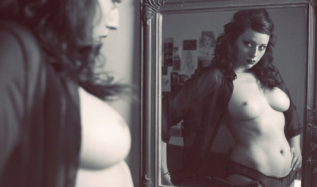 Nacktes geleaktes OnlyFans-Foto von Necianavine