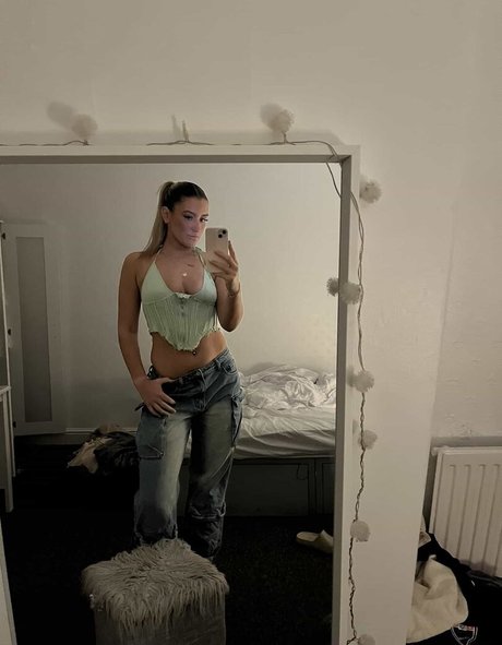 Nacktes geleaktes OnlyFans-Foto von Hol Grace