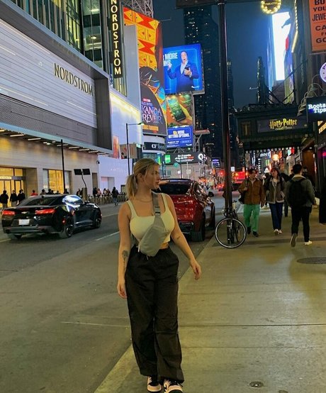 Nacktes geleaktes OnlyFans-Foto von Josie