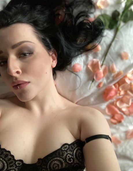 Nacktes geleaktes OnlyFans-Foto von Zoeunholy