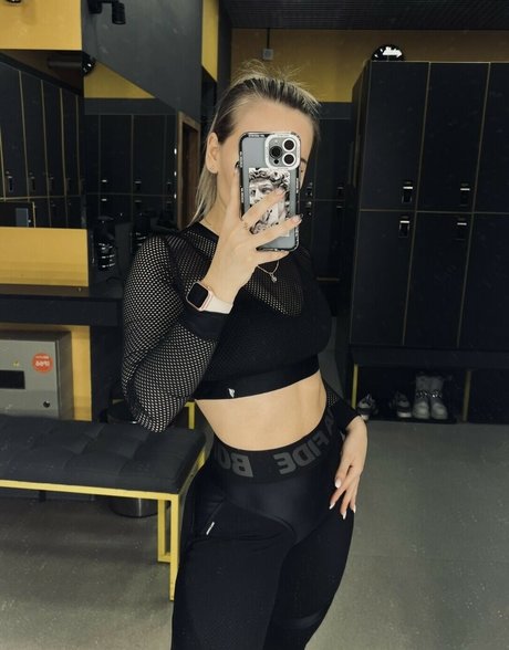 Nacktes geleaktes OnlyFans-Foto von Charevna