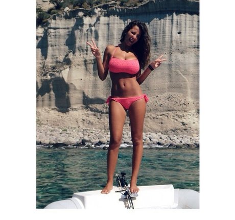 Nacktes geleaktes OnlyFans-Foto von Cleo Bracchi