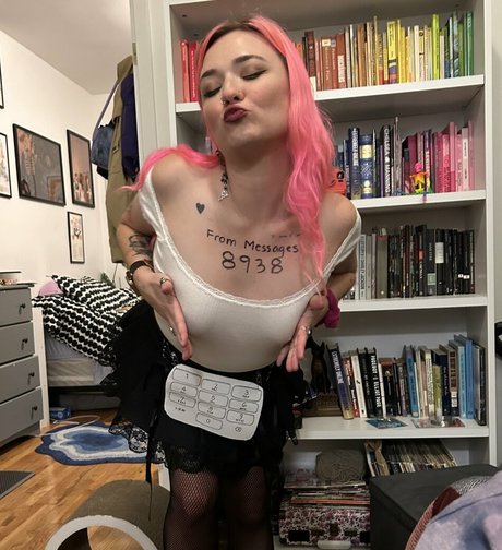 Nacktes geleaktes OnlyFans-Foto von Eviicherub