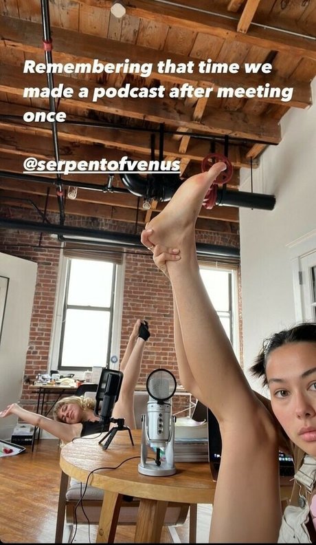 Nacktes geleaktes OnlyFans-Foto von Bridget Gao Hollitt