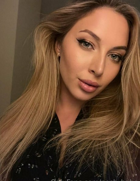 Nacktes geleaktes OnlyFans-Foto von Poshbabe