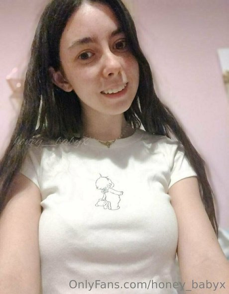 Nacktes geleaktes OnlyFans-Foto von Baby Ash