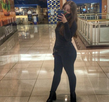 Nacktes geleaktes OnlyFans-Foto von Julihcsgo