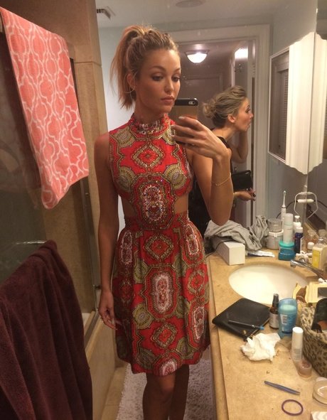 Nacktes geleaktes OnlyFans-Foto von Lili Simmons