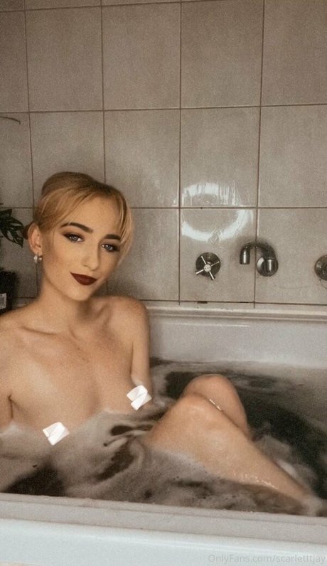 Scarletttjay
