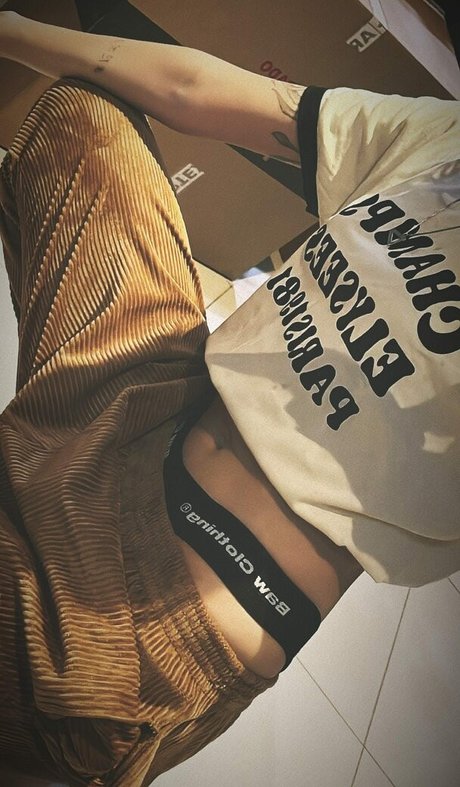 Nacktes geleaktes OnlyFans-Foto von Loud Thaiga