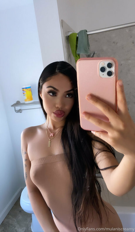 Nacktes geleaktes OnlyFans-Foto von Wetaja