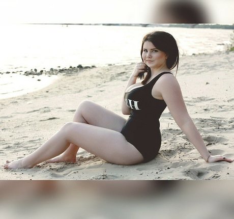 Nacktes geleaktes OnlyFans-Foto von Anna Bernadi