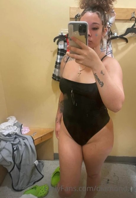 Nacktes geleaktes OnlyFans-Foto von Diamonddesirae