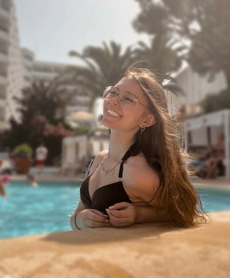 Nacktes geleaktes OnlyFans-Foto von Anna Kauer