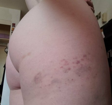 Nacktes geleaktes OnlyFans-Foto von Silksaliva