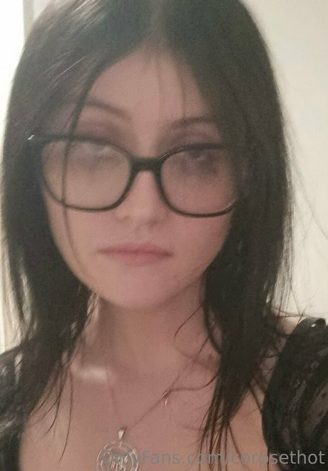 Nacktes geleaktes OnlyFans-Foto von Corpsethot