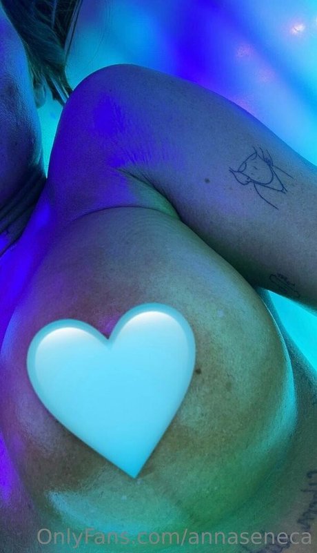 Nacktes geleaktes OnlyFans-Foto von Anna Seneca