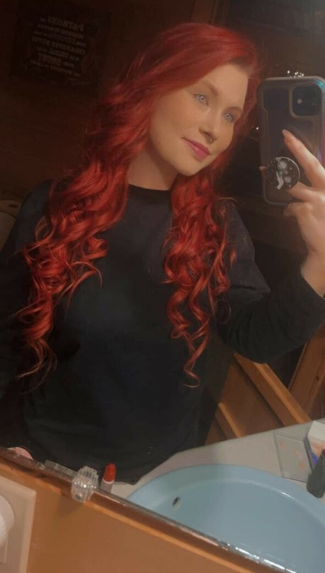 Nacktes geleaktes OnlyFans-Foto von Redisright