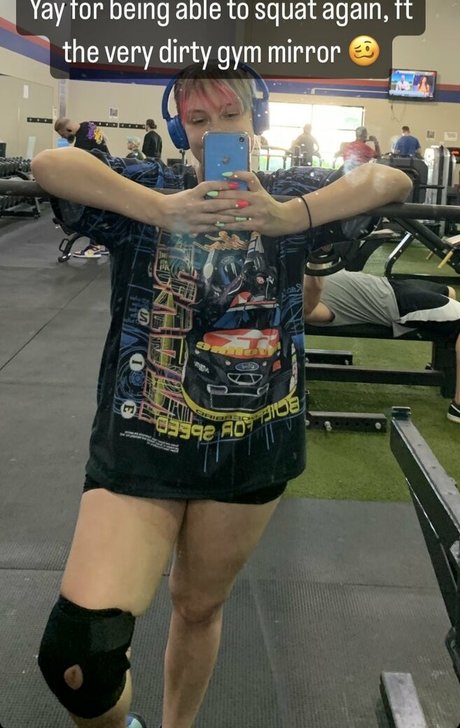 Nacktes geleaktes OnlyFans-Foto von Tinybjj