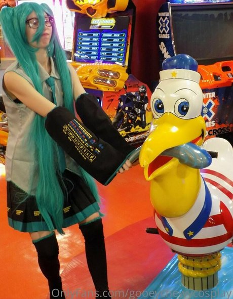 Gooeychewycosplay