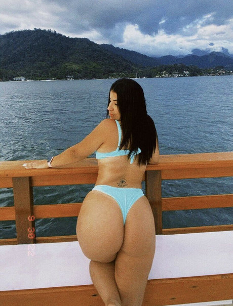 Nacktes geleaktes OnlyFans-Foto von Lisandra Bonatti