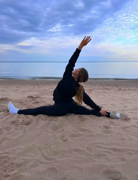 Nacktes geleaktes OnlyFans-Foto von Journeywithalora